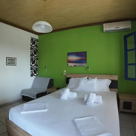 Ntina Apartman Alikí