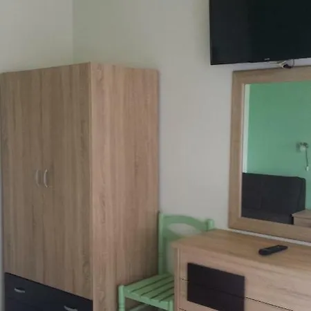 Ntina Apartman Alikí